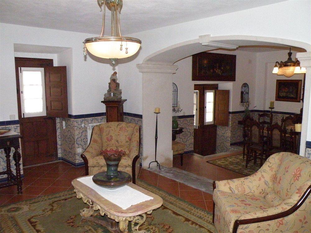 Отель Casa De S. Thiago Do Castelo Обидуш Экстерьер фото