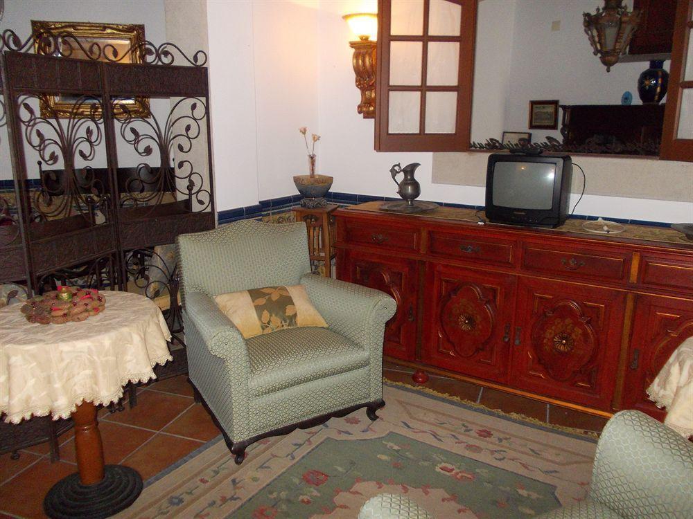 Отель Casa De S. Thiago Do Castelo Обидуш Экстерьер фото