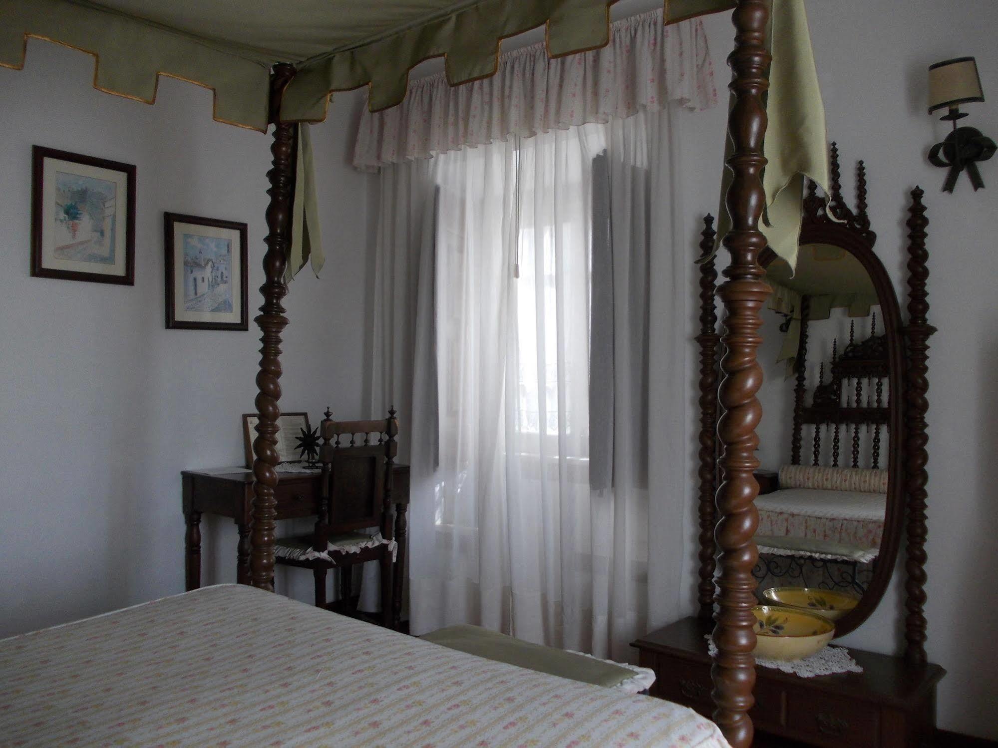Отель Casa De S. Thiago Do Castelo Обидуш Экстерьер фото